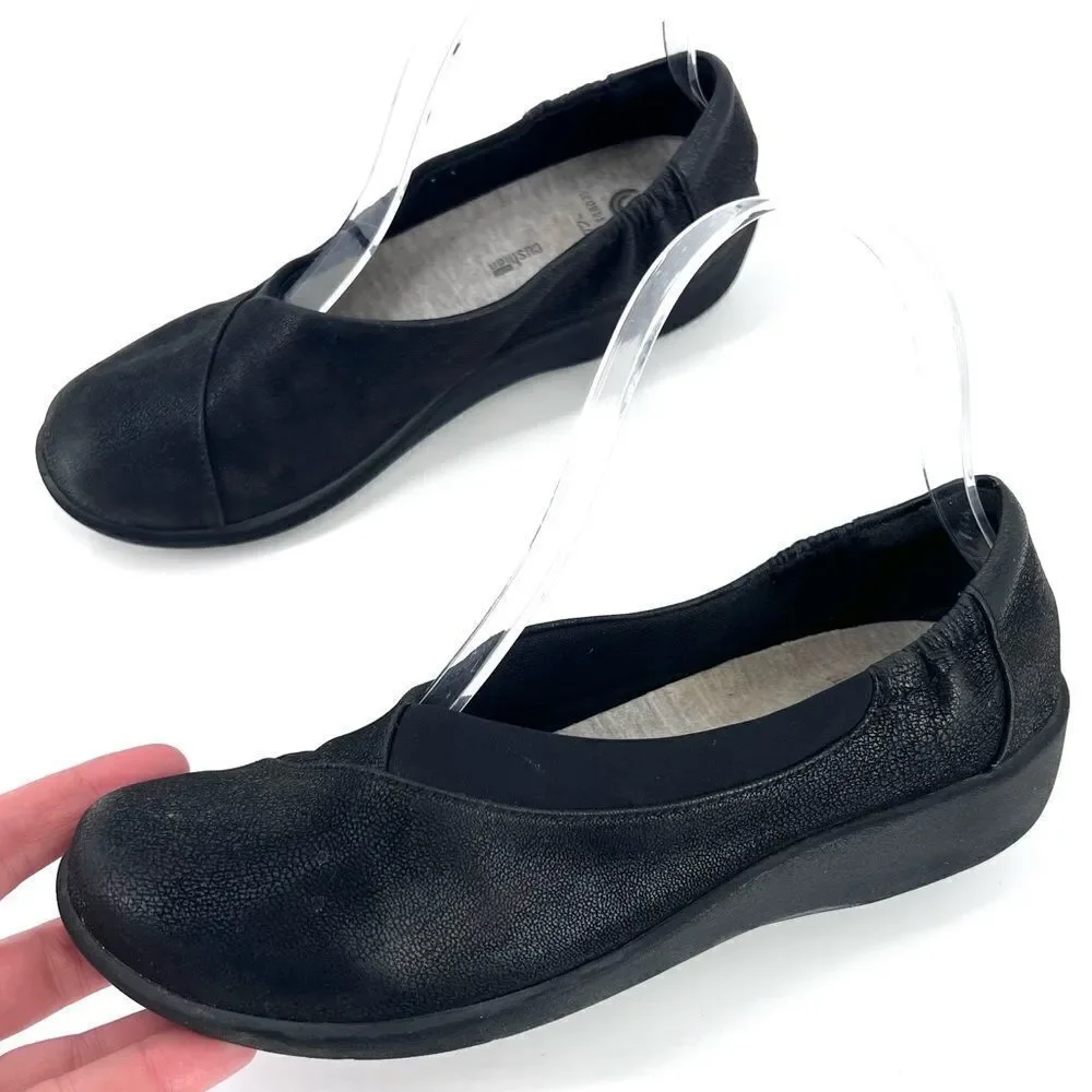 Clarks Sillian Holly‎ black flats slip on shoes Cloudsteppers size 7.5